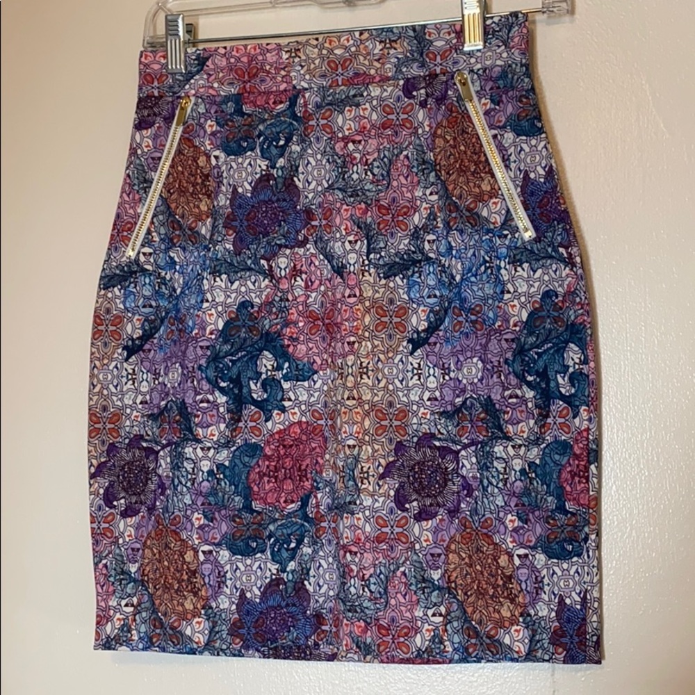 Sassy Skirt - H&M